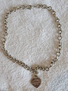 Tiffany & Co. Polished Silver Heart Tag Link Necklace